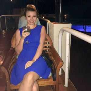 Meet your Posher, Karine